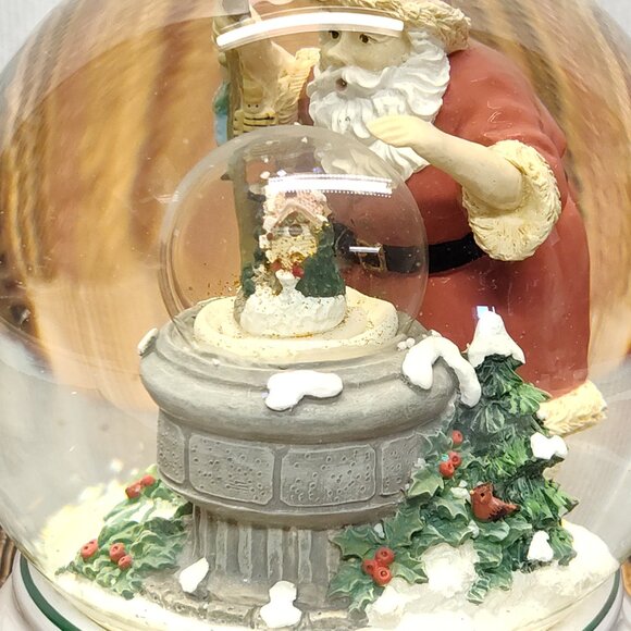 Pfaltzgraff Winterberry Santa Musical Snow Globe Play I'll Be Home For Christmas - Picture 8 of 12